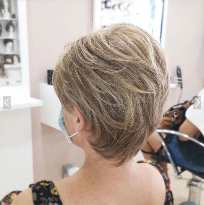 1+1 Gratis | Ella Natürliche Haarclip-Extensions - Erhalte doppelt so viel Schönheit!